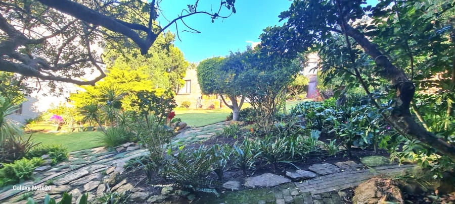 4 Bedroom Property for Sale in Wavecrest Eastern Cape
